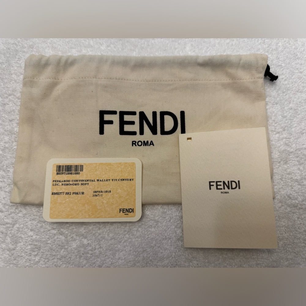 Fendi Peekaboo Continental long wallet with dust bag and certificate card. - Picture 14 of 16